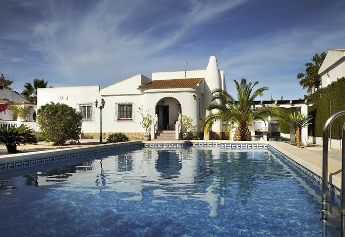 Holiday rental for 8 people, with garden, with pets in El Chaparral