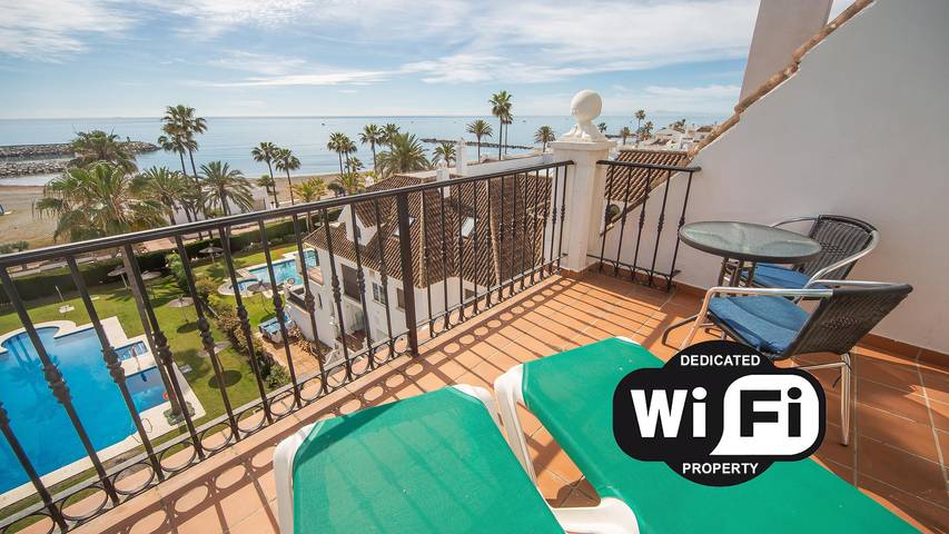 Holiday rental for 2 people, with terrace and pool in La Duquesa