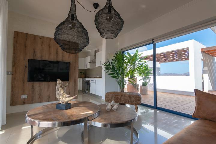 Chalet para 4 personas, con terraza y jardín en Playa Blanca