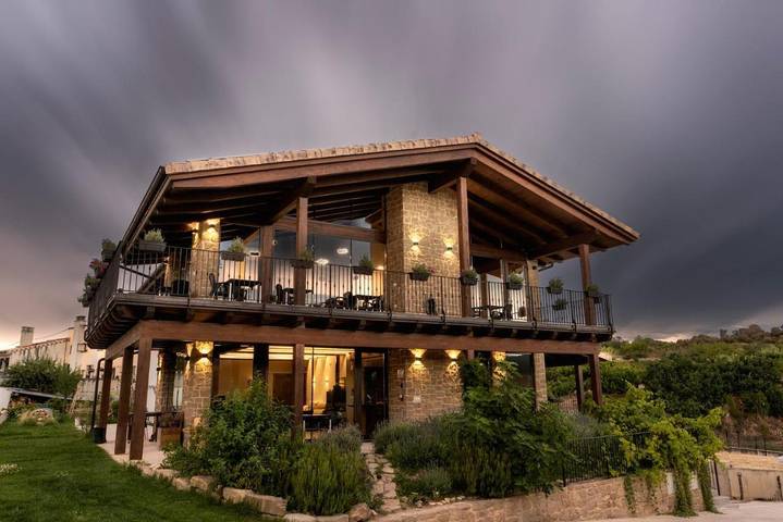 Casa rural para 3 personas, con vistas y jardín en Navarra