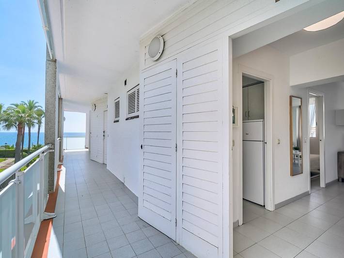 Apartamento de vacaciones para 4 personas, con terraza, Se admiten mascotas en Cataluña