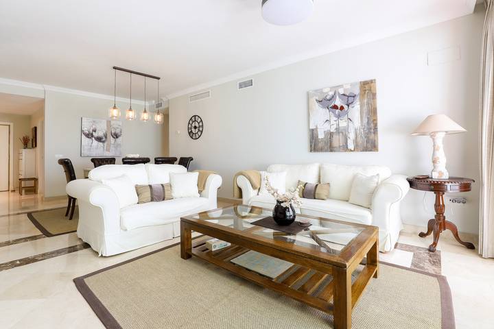 Holiday rental for 4 people, with children pool and balcony in San Pedro Alcantara