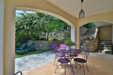 Gîte pour 4 Personnes dans Le Bar-sur-Loup, Région de Cannes, Photo 1
