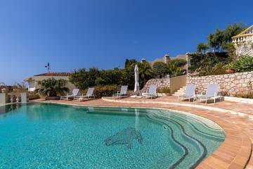 Villa for 8 People in Luz, Faro District, Photo 2