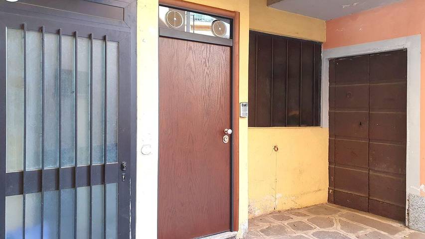 Ferienwohnung für 2 Personen, mit Pool und Terrasse, mit Haustier in Comune di Luino