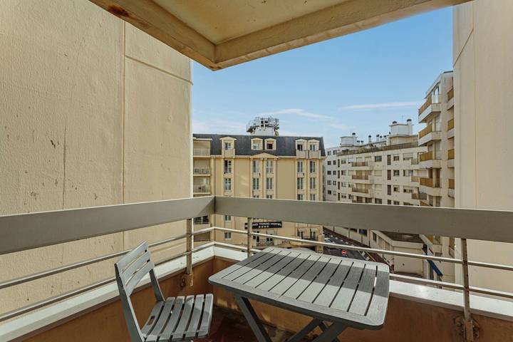 Holiday rental for 2 people, with balcony and pool in Biarritz