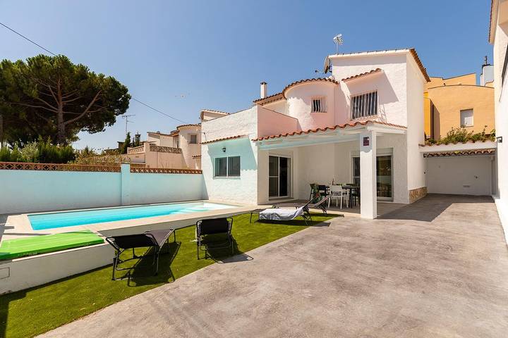 Chalet para 4 personas, con jardín y terraza en Cataluña