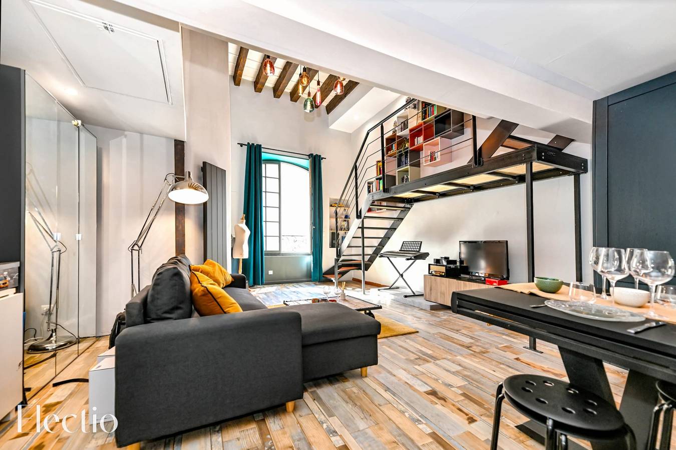 Location De Vacances pour 4 Personnes dans Avignon, Provence
