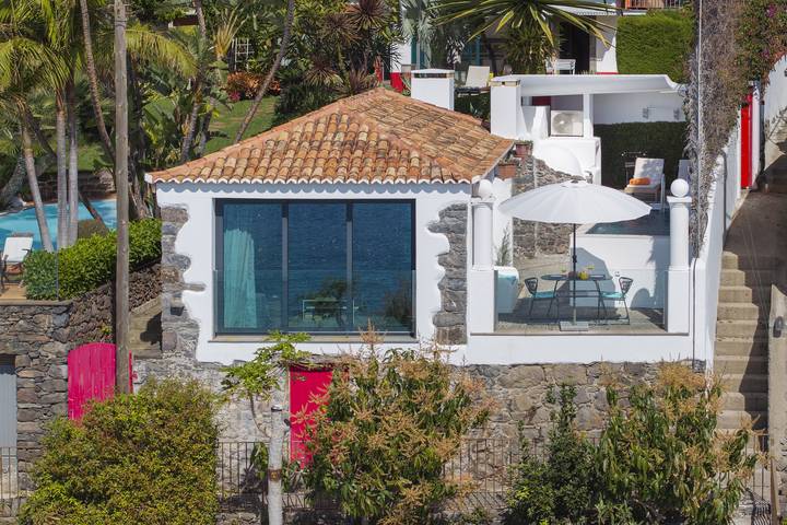 Cottage for 2 people, with terrace in Portugal