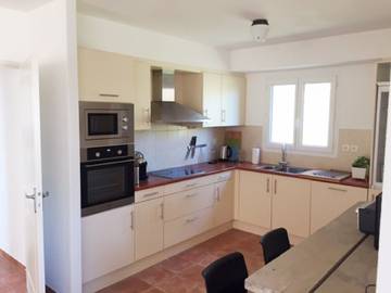 Villa pour 6 Personnes dans Joyeuse, Massif central, Photo 2